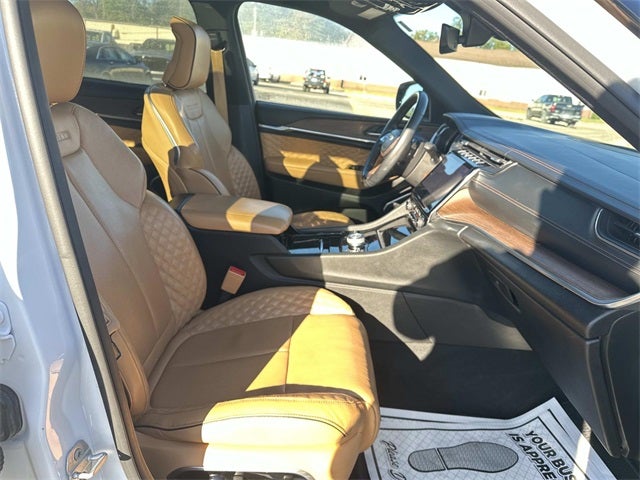 2022 Jeep Grand Cherokee L Summit 4x4