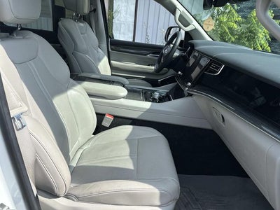 2022 Jeep Wagoneer Series III 4x4