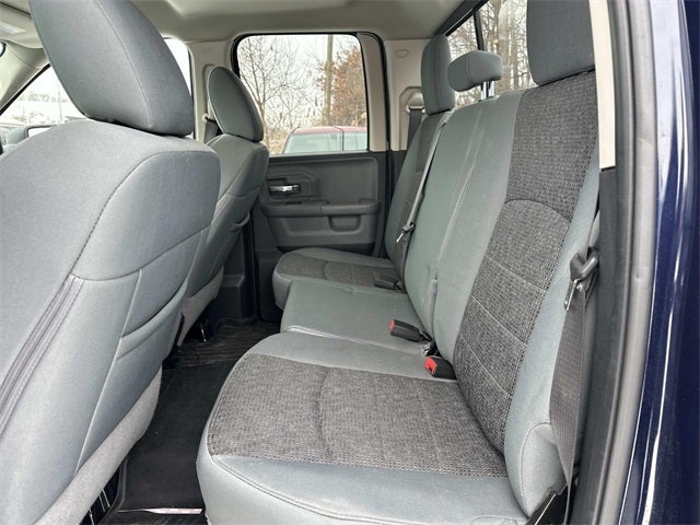 2018 RAM 1500 Big Horn Quad Cab 4x4 6'4' Box