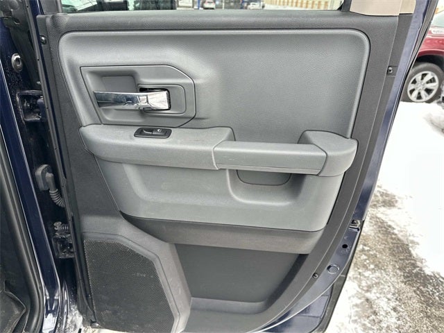 2018 RAM 1500 Big Horn Quad Cab 4x4 6'4' Box