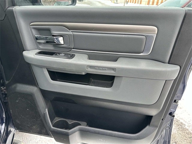 2018 RAM 1500 Big Horn Quad Cab 4x4 6'4' Box