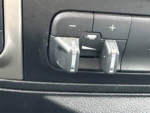 2018 RAM 1500 Big Horn Quad Cab 4x4 6'4' Box