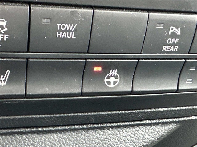 2018 RAM 1500 Big Horn Quad Cab 4x4 6'4' Box