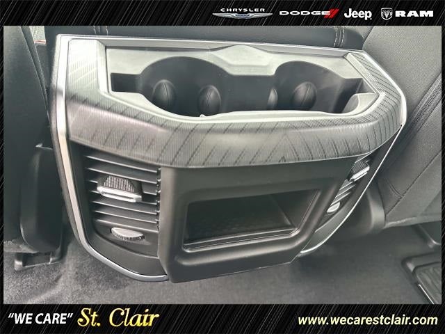 2025 RAM Ram 1500 RAM 1500 BIG HORN CREW CAB 4X4 5'7' BOX