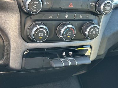 2024 RAM 1500 Big Horn Crew Cab 4x4 5'7' Box