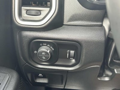 2024 RAM 1500 Big Horn Crew Cab 4x4 5'7' Box