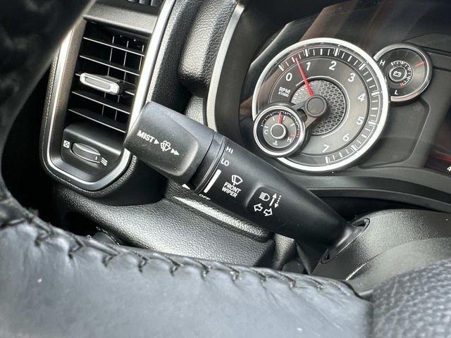 2024 RAM 1500 Big Horn Crew Cab 4x4 5'7' Box