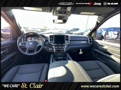 2025 RAM Ram 1500 RAM 1500 BIG HORN CREW CAB 4X4 5'7' BOX