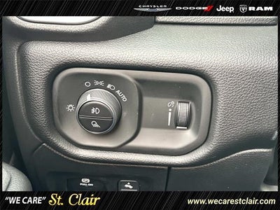 2025 RAM Ram 1500 RAM 1500 BIG HORN CREW CAB 4X4 5'7' BOX