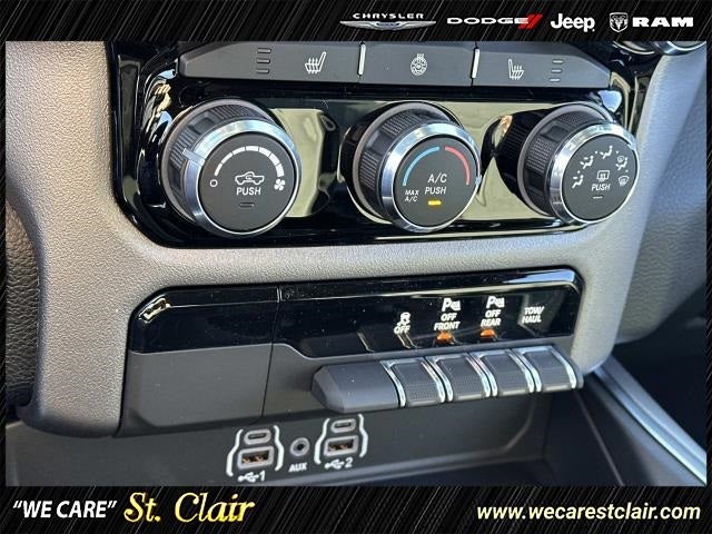 2025 RAM Ram 1500 RAM 1500 BIG HORN CREW CAB 4X4 5'7' BOX