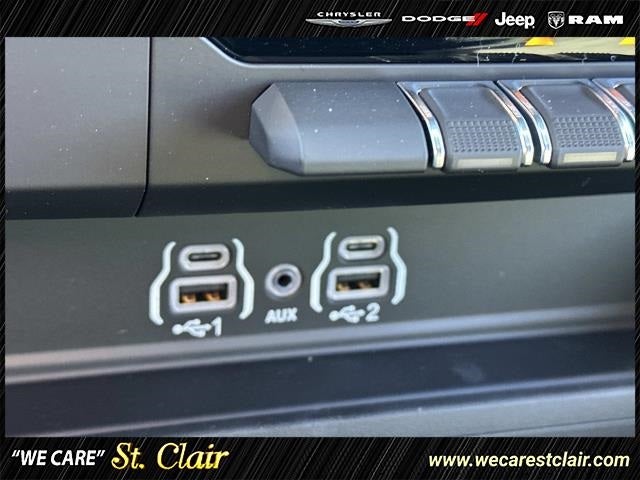 2025 RAM Ram 1500 RAM 1500 BIG HORN CREW CAB 4X4 5'7' BOX