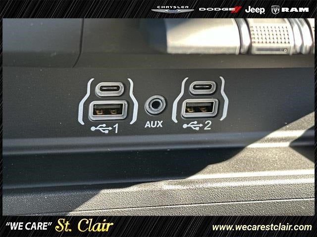 2025 RAM Ram 1500 RAM 1500 BIG HORN CREW CAB 4X4 5'7' BOX