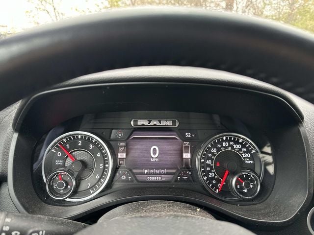2024 RAM 1500 Big Horn Crew Cab 4x4 5'7' Box