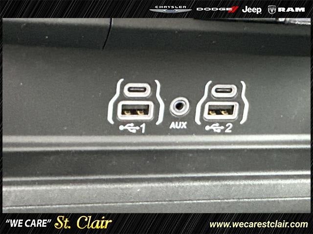 2025 RAM Ram 1500 RAM 1500 BIG HORN CREW CAB 4X4 5'7' BOX