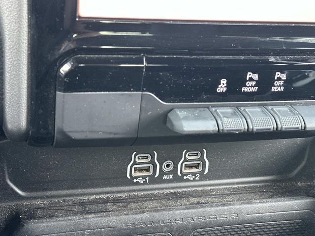 2025 RAM 1500 Big Horn Crew Cab 4x4 5'7' Box