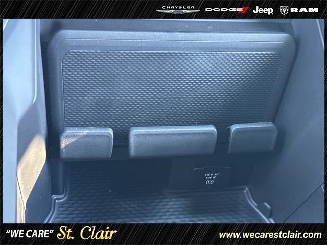 2025 RAM Ram 1500 RAM 1500 BIG HORN CREW CAB 4X4 5'7' BOX