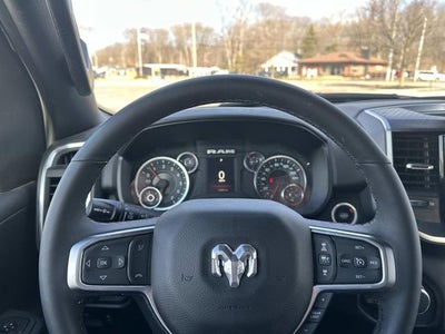 2025 RAM 1500 Big Horn Crew Cab 4x4 5'7' Box