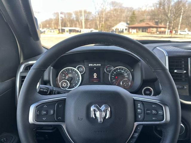 2025 RAM 1500 Big Horn Crew Cab 4x4 5'7' Box