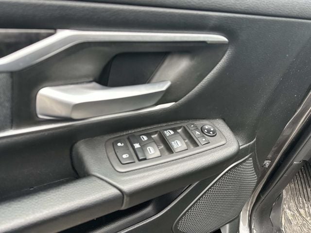 2021 RAM 1500 Big Horn Quad Cab 4x4 6'4' Box