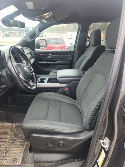 2020 RAM 1500 Big Horn Crew Cab 4x4 5'7' Box