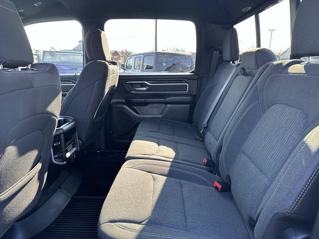 2020 RAM 1500 Big Horn Crew Cab 4x4 5'7' Box