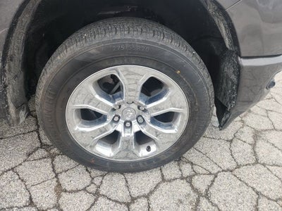 2020 RAM 1500 Big Horn Crew Cab 4x4 5'7' Box