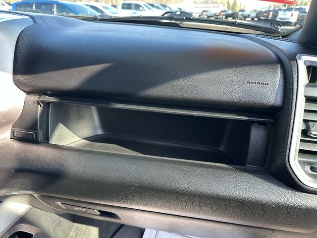 2020 RAM 1500 Big Horn Crew Cab 4x4 5'7' Box