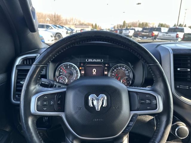 2020 RAM 1500 Big Horn Crew Cab 4x4 5'7' Box