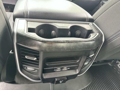2020 RAM 1500 Big Horn Crew Cab 4x4 5'7' Box