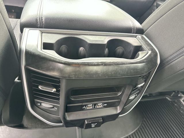 2020 RAM 1500 Big Horn Crew Cab 4x4 5'7' Box
