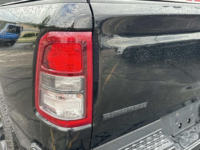 2020 RAM 1500 Big Horn Crew Cab 4x4 5'7' Box
