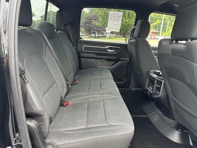 2020 RAM 1500 Big Horn Crew Cab 4x4 5'7' Box