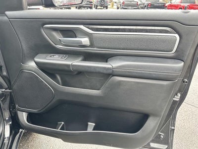 2020 RAM 1500 Big Horn Crew Cab 4x4 5'7' Box