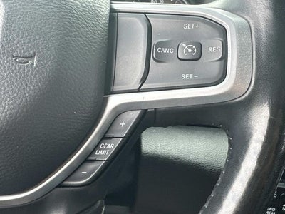 2020 RAM 1500 Big Horn Crew Cab 4x4 5'7' Box