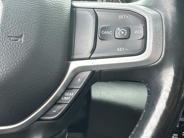 2020 RAM 1500 Big Horn Crew Cab 4x4 5'7' Box