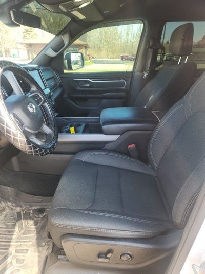 2020 RAM 1500 Big Horn Crew Cab 4x4 5'7' Box