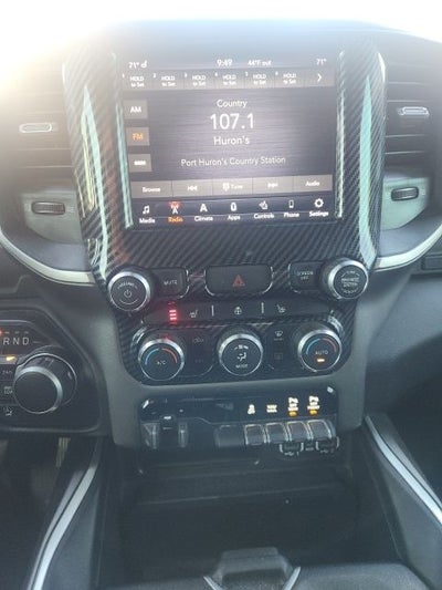 2020 RAM 1500 Big Horn Crew Cab 4x4 5'7' Box