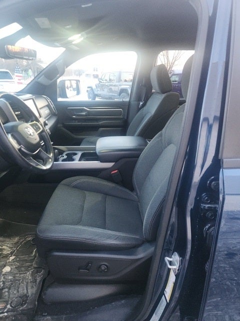 2019 RAM 1500 Big Horn/Lone Star Crew Cab 4x4 5'7' Box