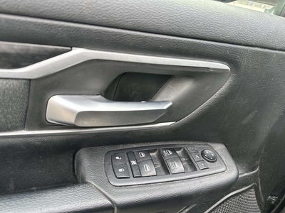 2020 RAM 1500 Big Horn Crew Cab 4x4 5'7' Box