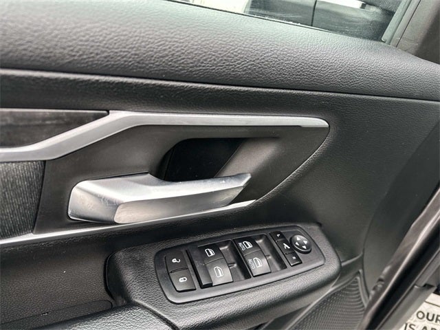 2020 RAM 1500 Big Horn Crew Cab 4x4 5'7' Box