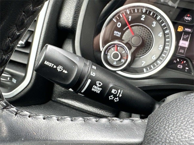 2020 RAM 1500 Big Horn Crew Cab 4x4 5'7' Box