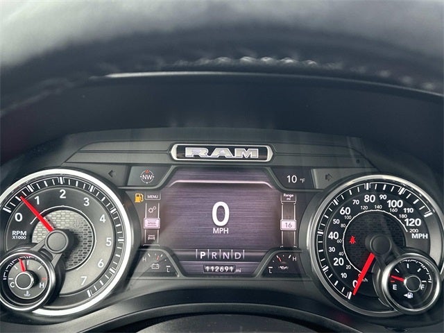 2020 RAM 1500 Big Horn Crew Cab 4x4 5'7' Box