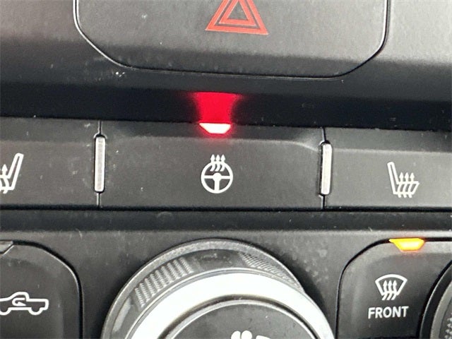 2020 RAM 1500 Big Horn Crew Cab 4x4 5'7' Box