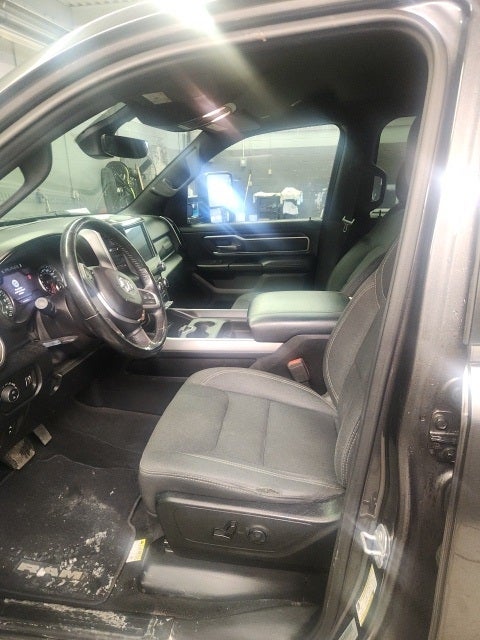 2020 RAM 1500 Big Horn Crew Cab 4x4 5'7' Box