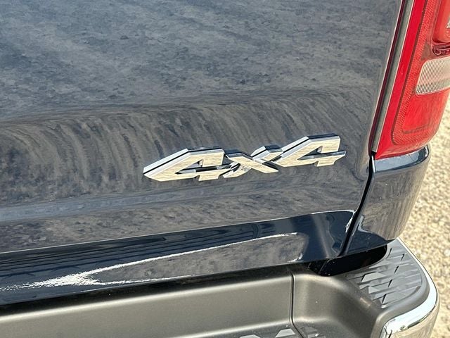 2022 RAM 1500 Limited Crew Cab 4x4 5'7' Box