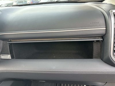 2022 RAM 1500 Limited Crew Cab 4x4 5'7' Box