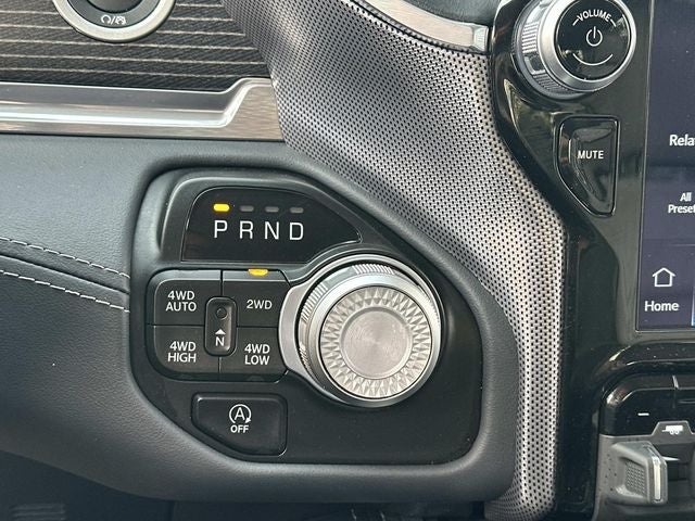 2022 RAM 1500 Limited Crew Cab 4x4 5'7' Box