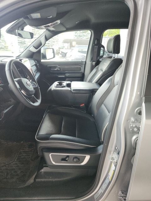 2025 RAM 1500 Laramie Crew Cab 4x4 5'7' Box