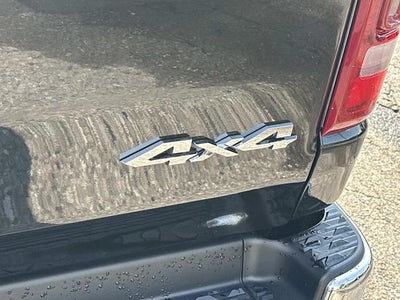 2023 RAM 1500 Laramie Crew Cab 4x4 5'7' Box
