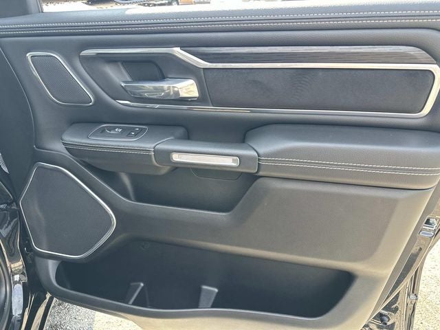 2023 RAM 1500 Laramie Crew Cab 4x4 5'7' Box